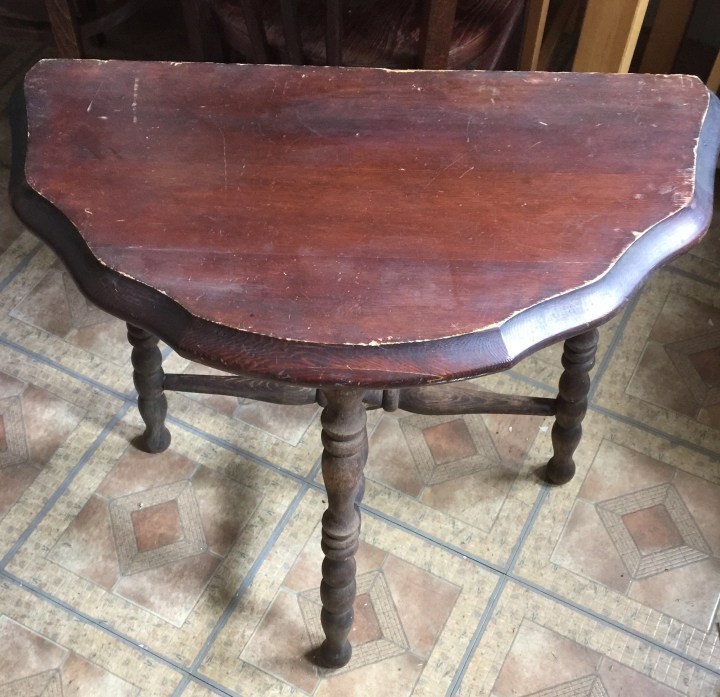 3 legt half table Before